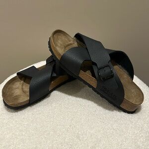 Birki’s by Birkenstock Siena Black Crossover Women’s Sandals Size 8 EUC
